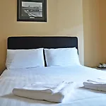 Hotel Lyndon *